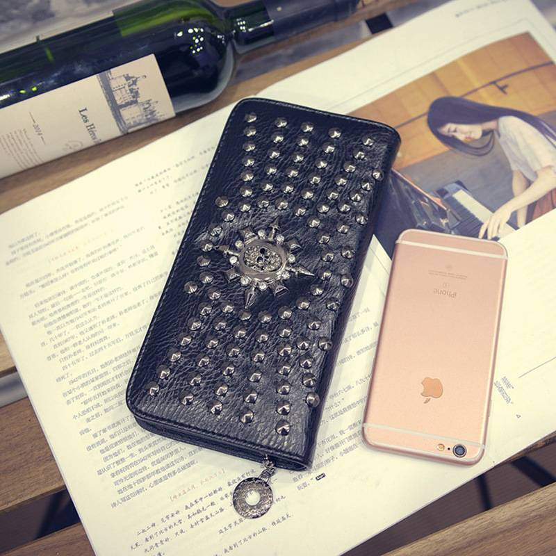 Punk Rivet Skull Long Women's Wallet Large Capacity Zero Wallet Multi Card Handheld Bag Wallet_voghion.com