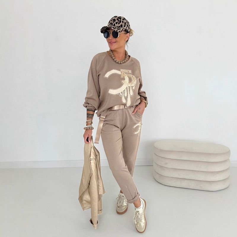 Women's Knit Tracksuit Set With 3D Letter Print Long Sleeve Top And Cropped Pants - Comfortable Polyester Lounge Wear For Casual Outings_voghion.com
