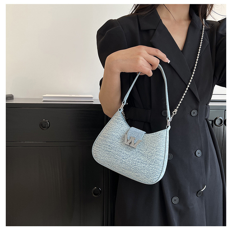 Factory Wholesale 2023 New Homeless Bag Women's Single Shoulder Messenger bag Crescent handbag rhinestone buckle armpit bag_voghion.com