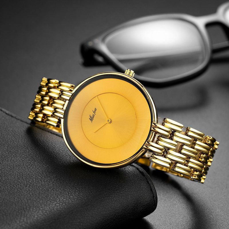 Watch Simple Retro Gold Bracelet High End Disc Middle Aged Men's Watch Couple_voghion.com