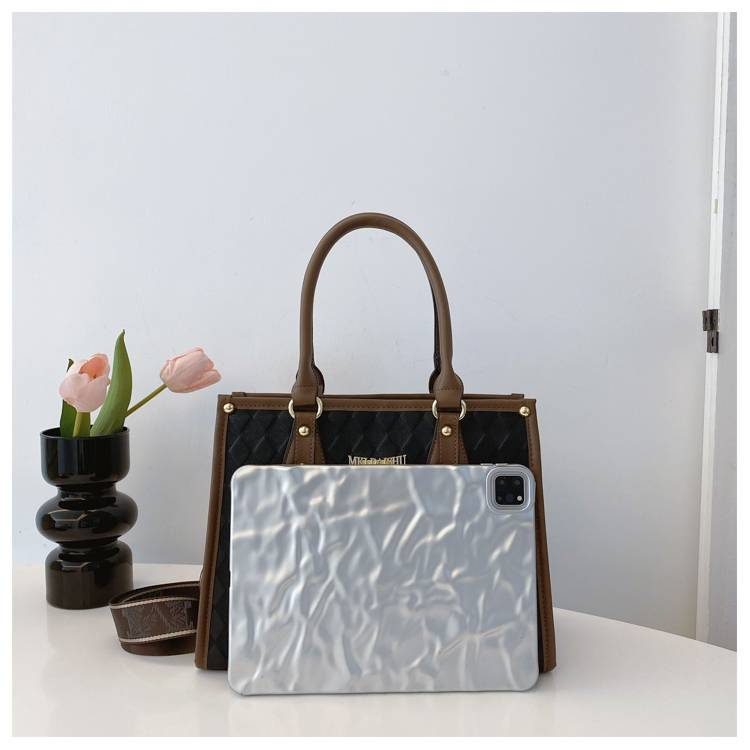 2023 Kleine Tasche für Damen mit neuer modischer Handtasche mit einer Schulter für Damen, Umhängetasche_voghion.com