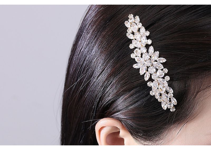 Elegante pettine per capelli da donna con zirconi per acconciature da sposa e styling quotidiano - Design floreale con base in rame ipoallergenico_voghion.com