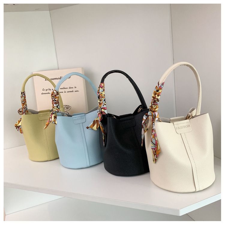 Neue Tasche für Damen, modischer und hochwertiger Seidenschal, einfache handgehaltene Eimertasche, Schultertasche, Umhängetasche_voghion.com