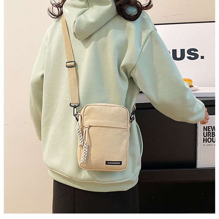 2025 Neue Mini-Canvas-Telefon-modische leichte vertikale Umhängetasche für Damen, vielseitige Schultertasche für den täglichen Gebrauch, kleine quadratische Tasche_voghion.com