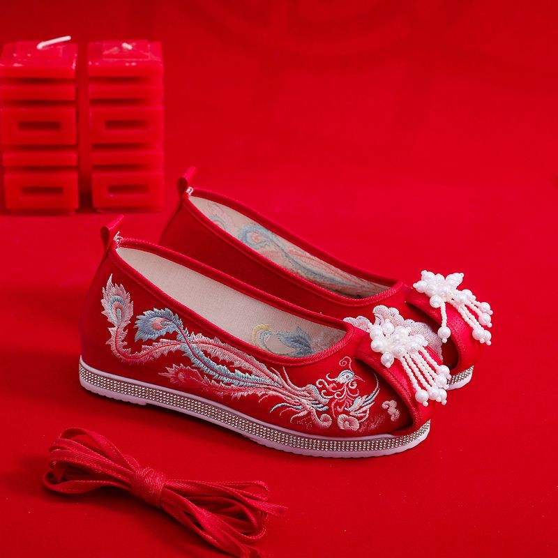 Umgedrehte Stoffschuhe im antiken Stil mit Perlenstickerei, Hanfu-Schuhe für Damen mit erhabenen Elementen im Inneren_voghion.com