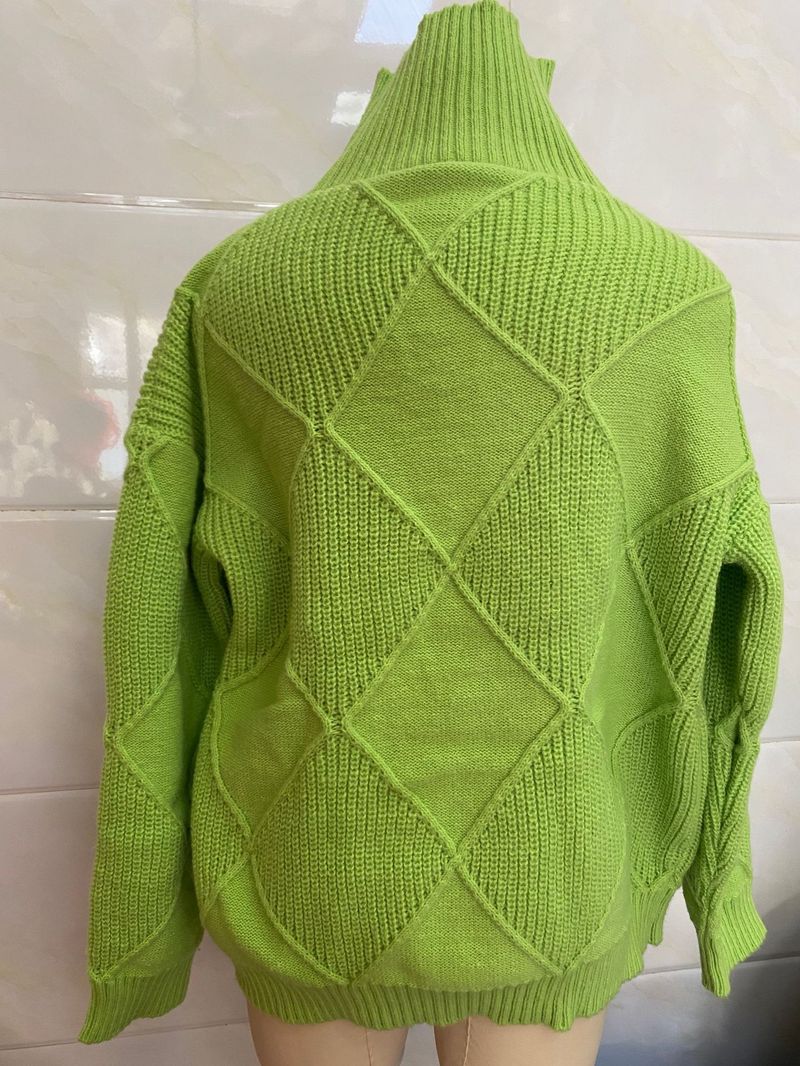 Cesur Geometrik Örgü Kazak - 3D Jakarlı Büyük Boy Yüksek Yaka Kazak (S-XL, Akrilik-Naylon Karışımı, Dondurma Renk Paleti)_voghion.com