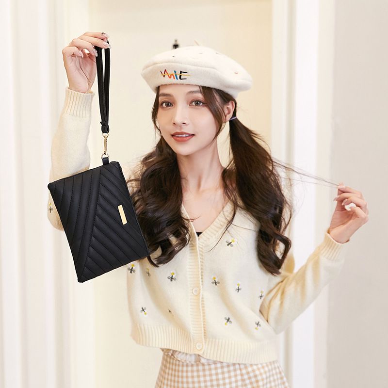Embroidered mobile phone bag small package large capacity women's bag fashionable all match handbag_voghion.com