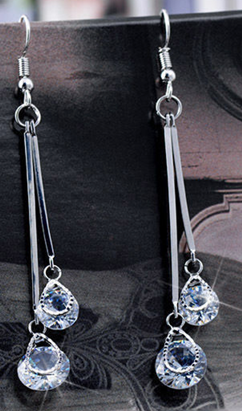 Women's Internet Celebrities With Versatile Korean Style Personality Long Tassel Stud Earrings_voghion.com