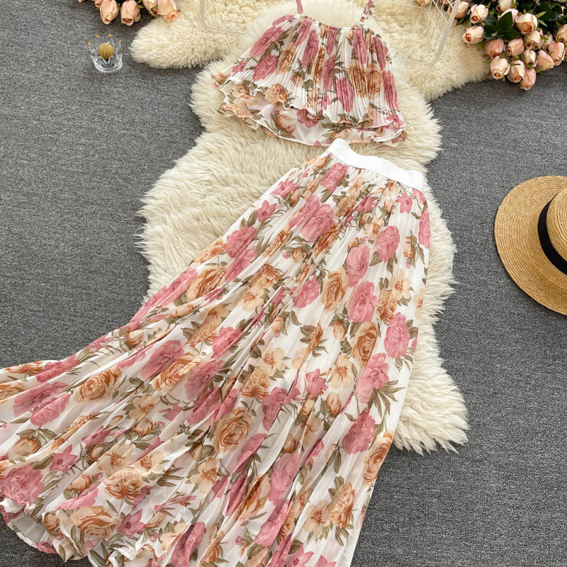 Damen-Urlaubsanzug mit Hosenträgern, kurzes Oberteil für Frauen, schwere Industrie, plissierter Chiffonrock, süßes Blumenmuster, zweiteilig_voghion.com