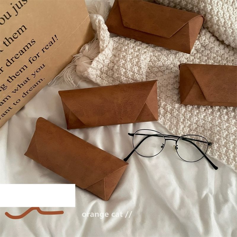 Unisex Frosted retro sense glasses case ins niche high pressure Japanese art bun optical glasses sunglasses_voghion.com