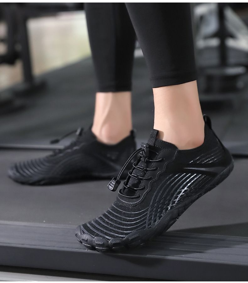 Nuove scarpe da nuoto Scarpe da spiaggia per esterni Scarpe da acqua per coppie Scarpe ad asciugatura rapida a piedi nudi Scarpe da acqua per lo snorkeling Scarpe da trampolino_voghion.com