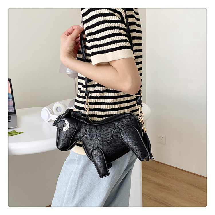 Design alla moda da donna, bambola carina, personalità divertente, marchio trendy, forma cartoon monospalla, borsa a tracolla in pony_voghion.com