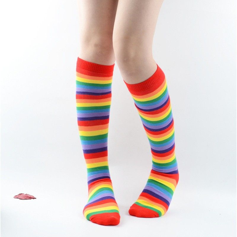Calzini da donna in maglia di cotone caldo a metà polpaccio, extra lunghi, modello arcobaleno, autunno inverno 2025d_voghion.com
