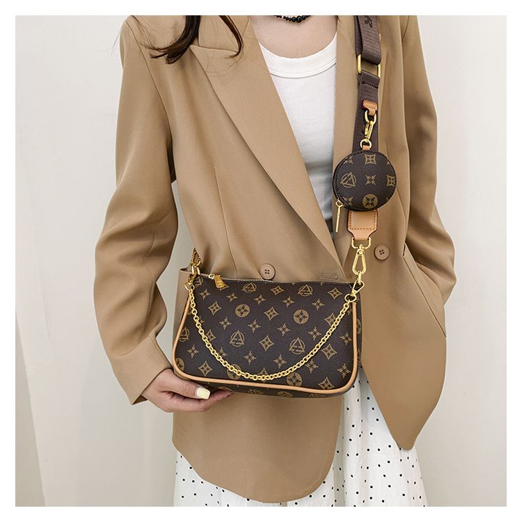 Borsa da donna 2024 nuova borsa a tracolla stampata popolare piccola quadrata versatile tracolla larga borsa da donna a spalla singola_voghion.com