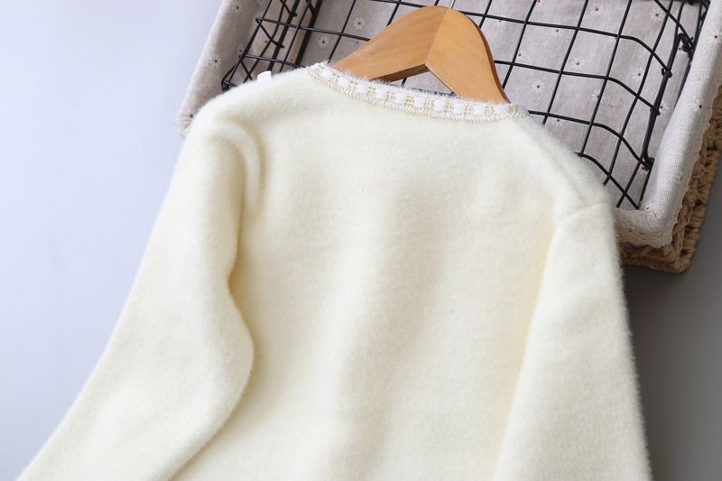 Cardigan en tricot imitation vison pour filles et mères – Pull d'hiver doux pour grands enfants (8 ans et plus) – Pull douillet à manches longues en blanc, rose et noir_voghion.com