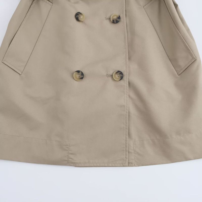 Elegante trench corto con cintura per donna - Capospalla street fashion con colletto polo e tasche - Giacca leggera in poliestere color cachi_voghion.com