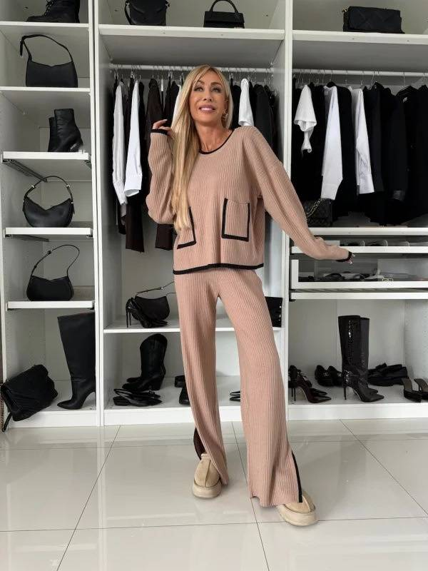 Abbigliamento da donna, temperamento, contrasto di colore, diviso, manica lunga, vestito in maglia, vita alta, pantaloni larghi e aderenti, vestito in due pezzi_voghion.com