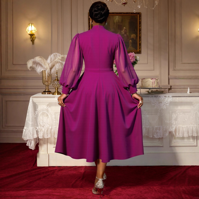 Elegantes lila Abendkleid in Übergröße – Hoher Halsausschnitt, transparenter Ausschnitt, Glockenärmel aus Chiffon und Kristallgürtel (0XL–4XL, A-Linie, Midi, formelles Partykleid)_voghion.com