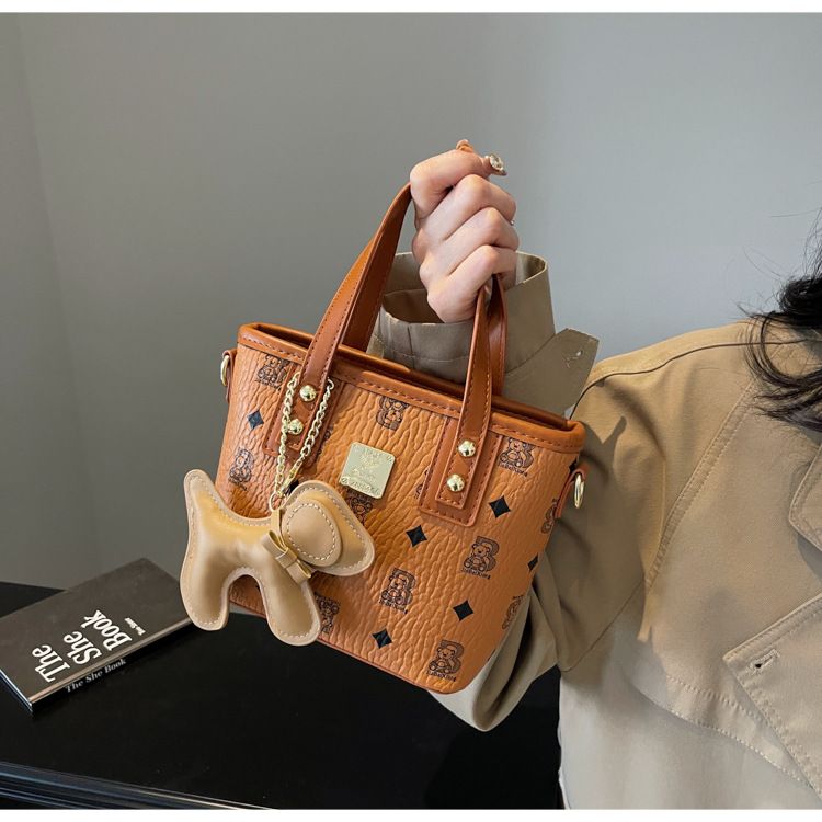 This Year's Popular Bags For Women 2024 New Trendy And Versatile Single Shoulder Crossbody Texture Commuting Bucket Bag_voghion.com
