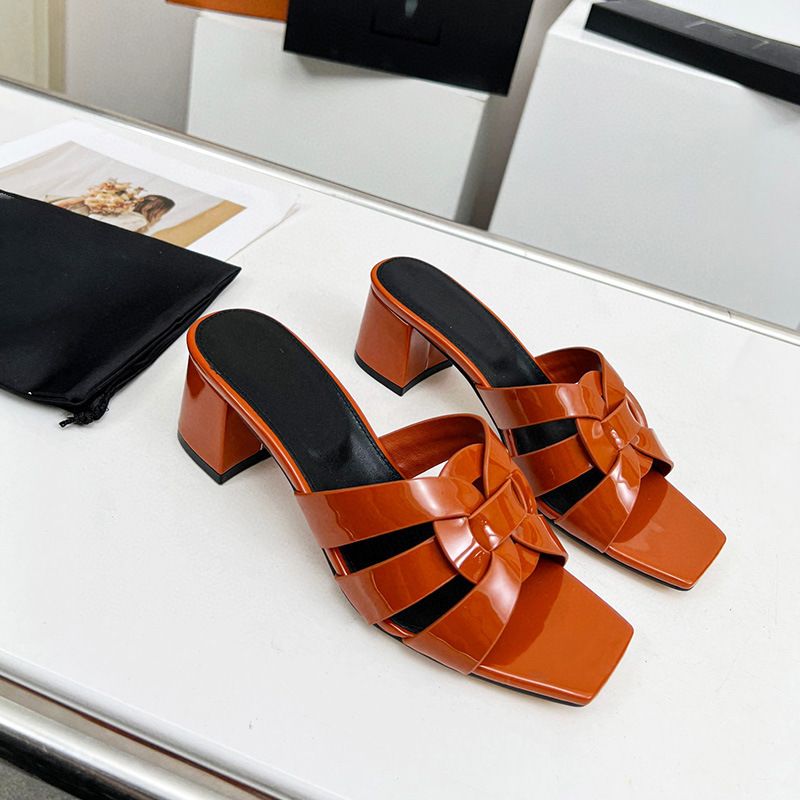 Genuine High Women's 25 Summer New Thick Heel Open Toe Square Head Black Patent Leather Shiny One-Word Slippers_voghion.com