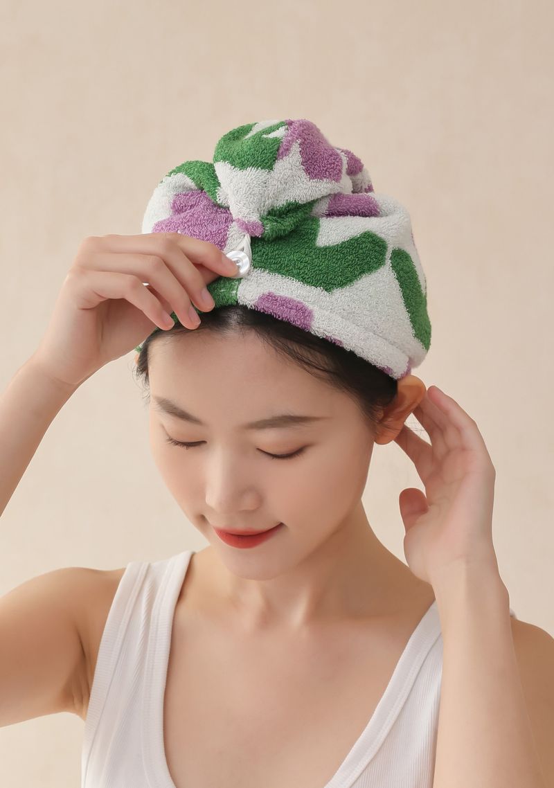 Lillian Neue doppelseitige Frottee-Haarhaube aus garngefärbter, saugfähiger Baumwolle mit langen Stapelfasern_voghion.com