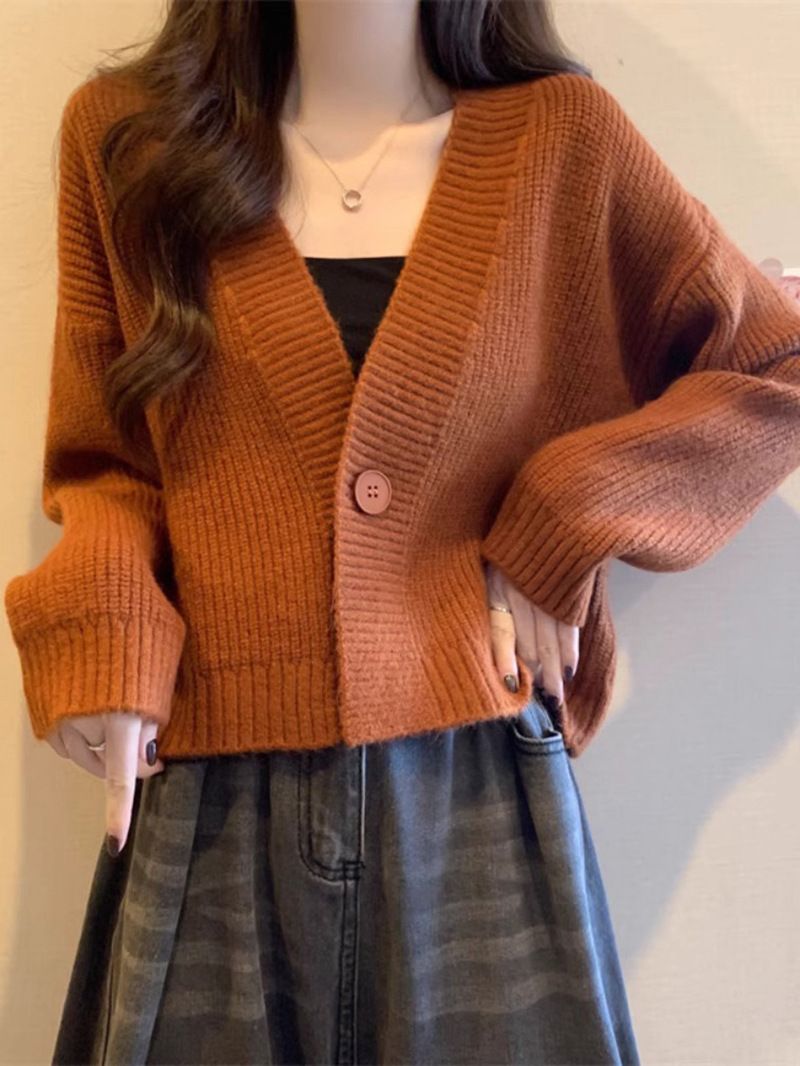 2024 nuova giacca corta in maglia rossa con scollo a V da donna in inverno, abbinata a cardigan lavorati a maglia per pigri outfit autunnali_voghion.com