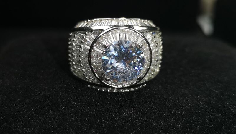 Gioielli da uomo e da donna, anello in zirconio hip hop, design geometrico, anello alla moda per coppie, in oro e argento (misure 7-11)_voghion.com