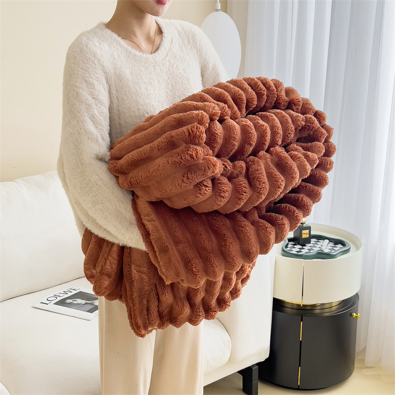 Effen konijnenpluche deken op bed, herfst en winter, verdikte dubbellaagse dutjesdeken, vrijetijdsairconditioningdeken_voghion.com
