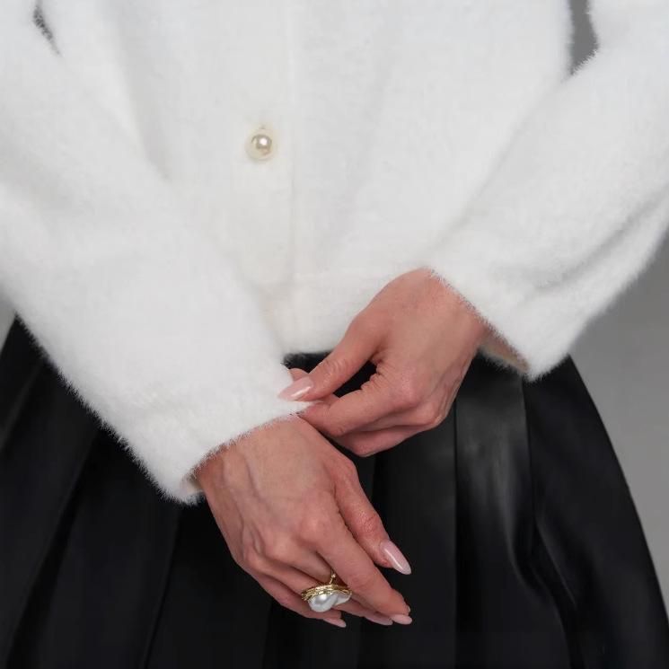 Cardigan corto e accogliente in maglia – Maglione oversize in pelliccia sintetica Maglione a maniche lunghe in visone Elegante soprabito per donna (taglia unica, bianco)_voghion.com