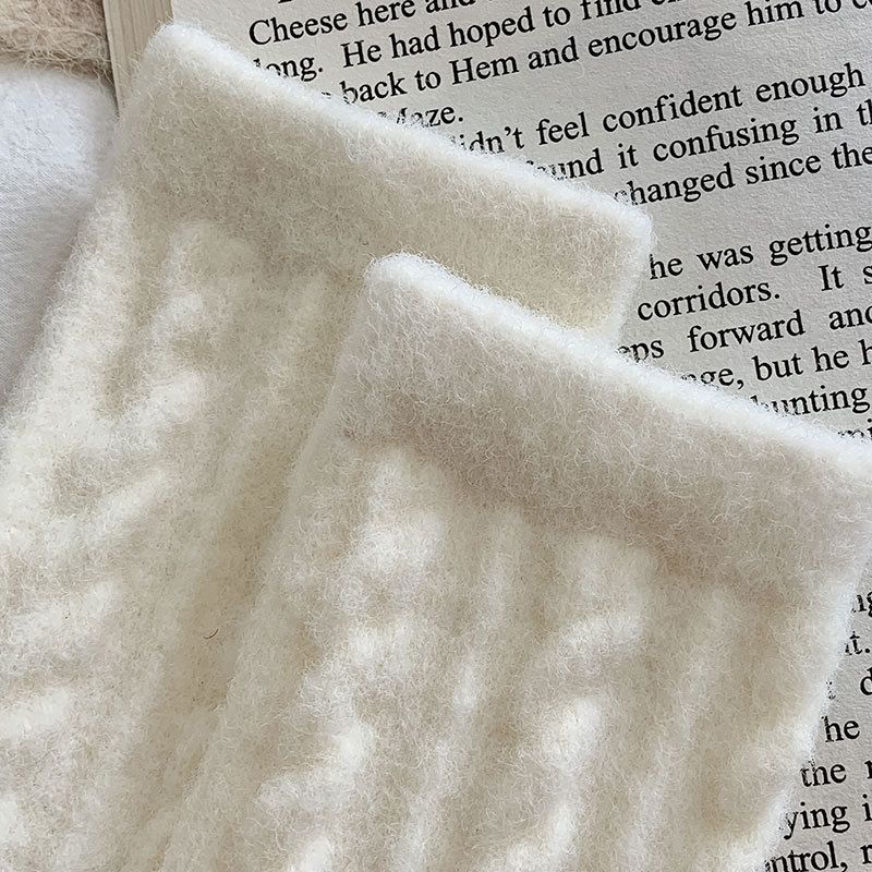 Nya vinterstrumpor i australiensisk sammet, mittstuva, tjocka och varma, golvstrumpor för dam, Maillard-färgade luggstrumpor, handduksstrumpor_voghion.com