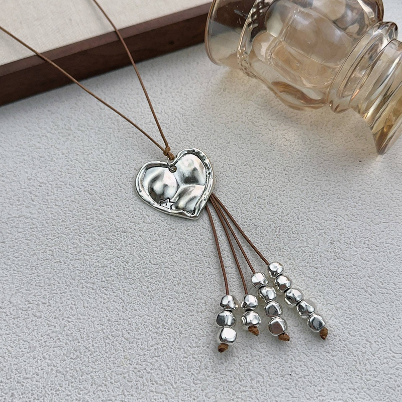 Vecchia collana retrò con nappa d'amore lunga per le donne, stile etnico bohémien, catena per maglioni, accessori di tendenza per autunno e inverno_voghion.com