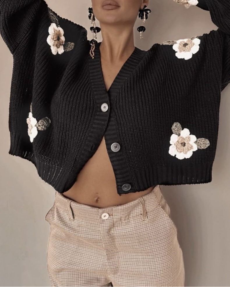 Vintage Häkel-Cardigan mit Knöpfen – Übergroßer Boho-Strickpullover für Damen (Schwarz/Weiß)_voghion.com