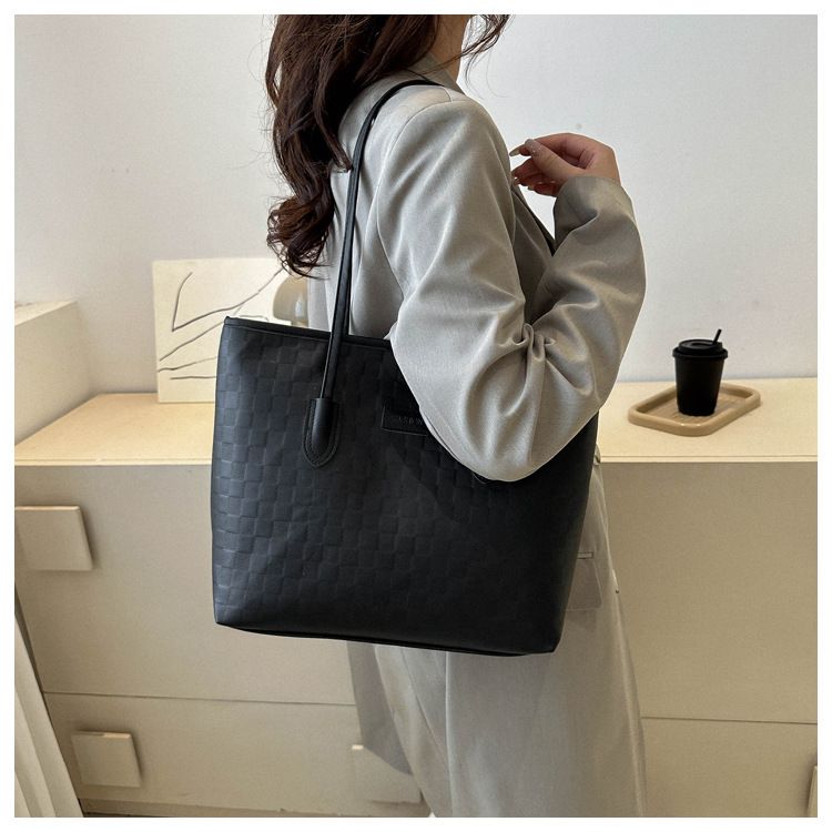 Tempo libero Versatili, grandi ed eleganti Nuove borse a tracolla alla moda da donna per i pendolari, borse tote di alta qualità_voghion.com