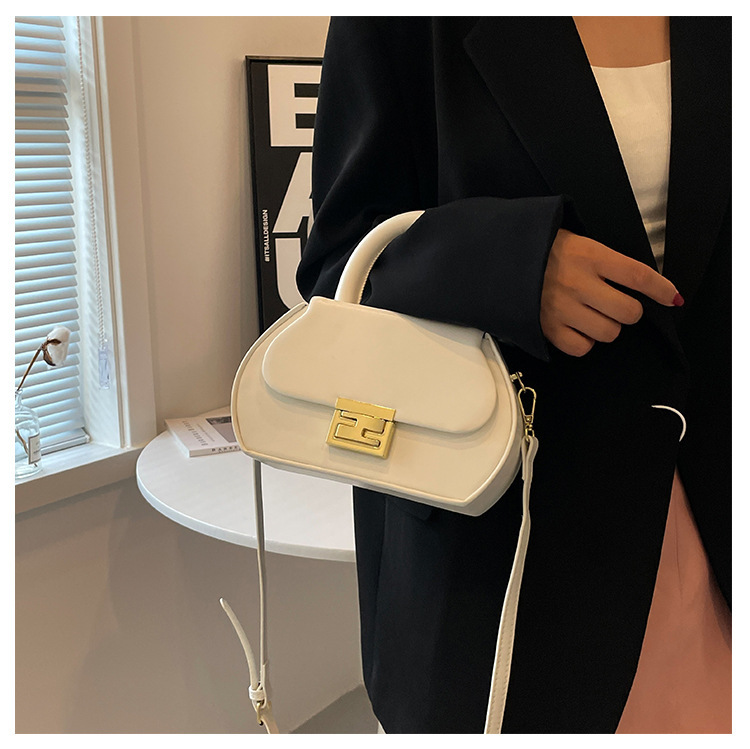 Tas Dames 2023 Nieuwe Draagbare Harde Shell Damestas Mode Tassen Dames Schoudertas Grensoverschrijdende Eenvoudige Messenger Damestas_voghion.com
