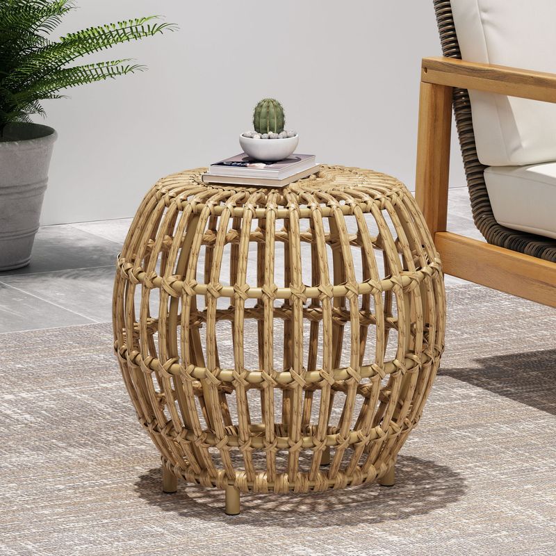 Boho Style Outdoor Side Table_voghion.com