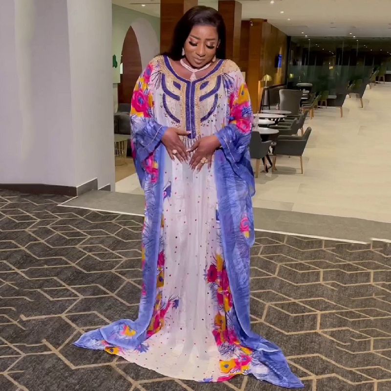 Vêtements pour femmes, vêtements de style ethnique africain, grande jupe trapèze en mousseline de soie, impression numérique à diamant chaud et lourd avec groupe intérieur_voghion.com