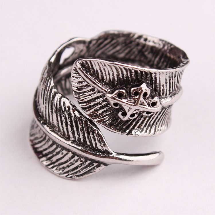 Chu Qiao's Legend of Zhao Liying's Same Hidden Weapon, Leaf Feather Male and Female Open Finger Blade Ring, Handpiece_voghion.com