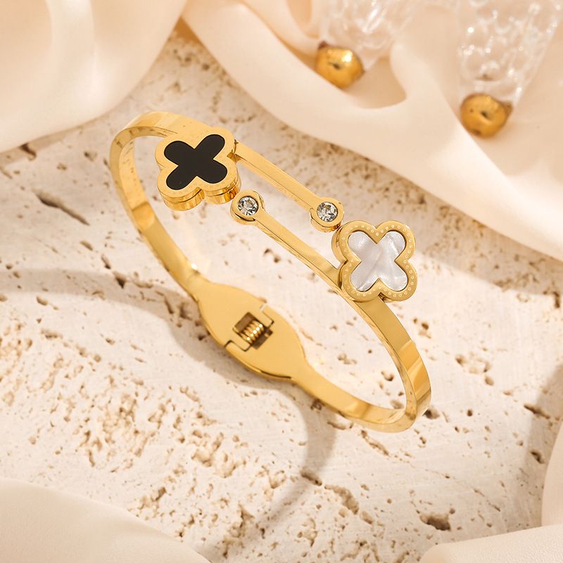 Double Four Leaf Clover Bracelet - Black & White Titanium Steel With Micro Diamonds (18K Rose Gold Plated, Kids' Jewelry)_voghion.com