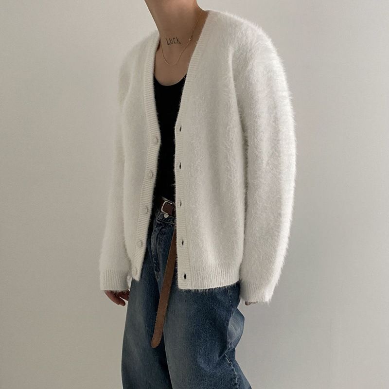 MYQ Nerzsamt V-Ausschnitt Strickjacke Jacke Herren Herbst Korean Lazy Style Loose Outer Wear Nischenpullover_voghion.com