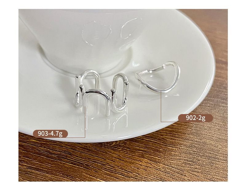 2023 Nuovo anello semplice Anello in argento non sbiadisce, gioielli in stile piccola folla Anello in argento puro semplice e avanzato per le donne_voghion.com