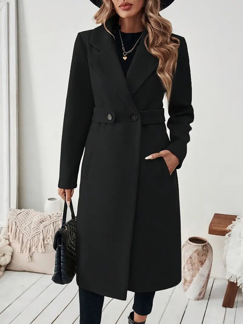 Elegante cappotto da donna in tweed nero e beige di media lunghezza, versatile dall'ufficio alla sera, con scollo a V e tasche._voghion.com