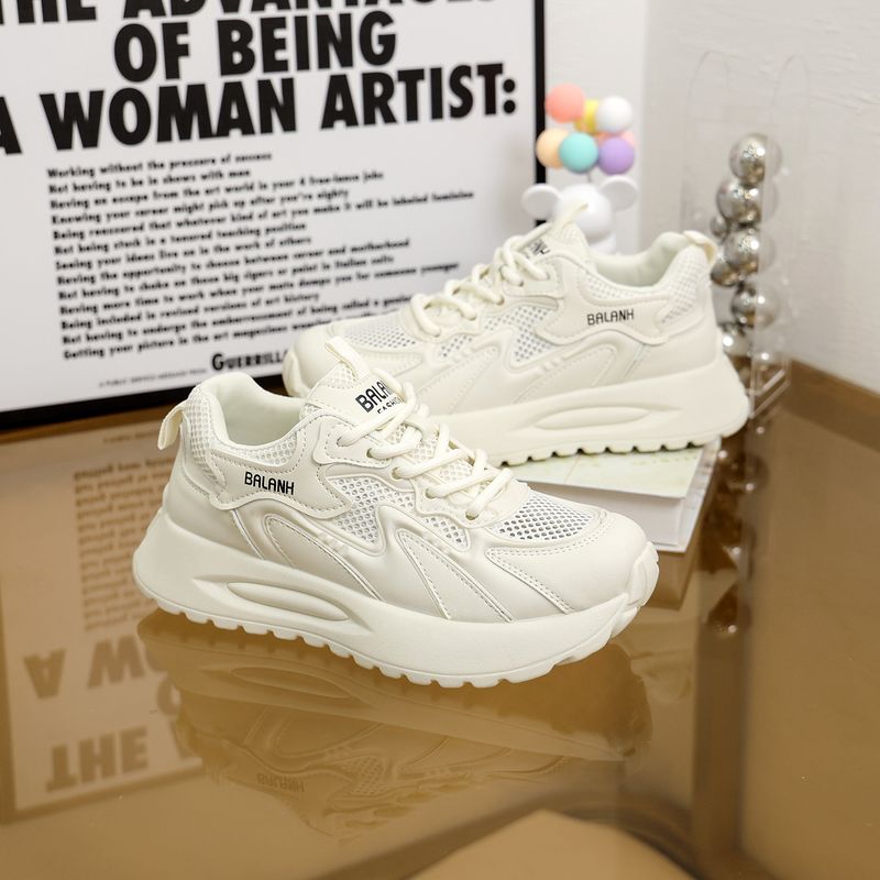 Hohle Mesh-Papa-Schuhe für Frauen 2024 Sommer neuer Stil modische atmungsaktive weiche Sohle weiße Schuhe mit Rock lässige Turnschuhe_voghion.com