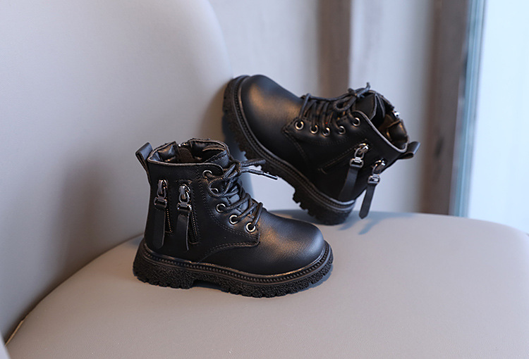 Scarpe per bambini Autunno e inverno Stivali Martin in velluto Scarpe piccole e calde in pelle Stivali corti grandi in cotone per ragazze_voghion.com