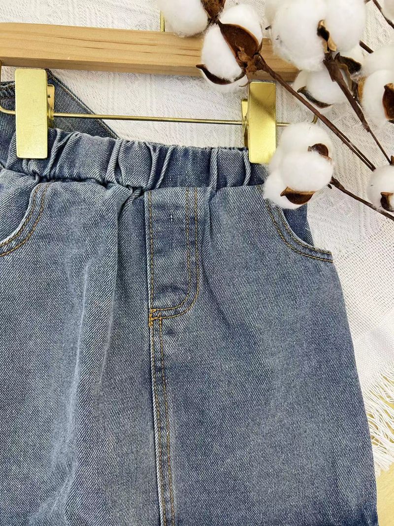 Abbigliamento per bambini 2024 nuovo vestito estivo per ragazze in denim con bretelle, mezza gonna, camicia e completo in tre pezzi_voghion.com