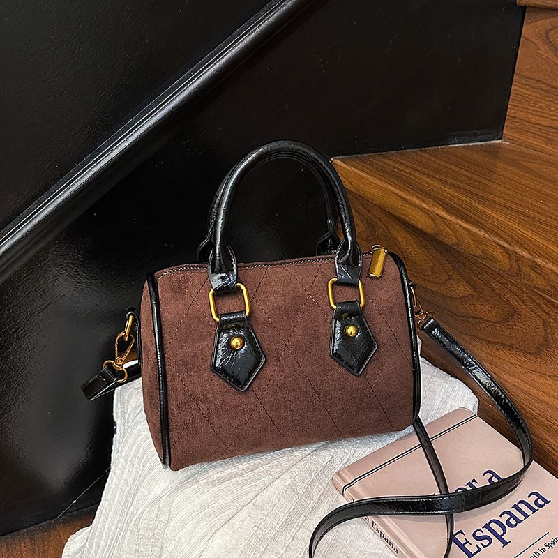 Borsa a mano di alta qualità per donna, nuova borsa a cuscino Boston trapuntata autunno/inverno 2025, borsa a tracolla da pendolare_voghion.com