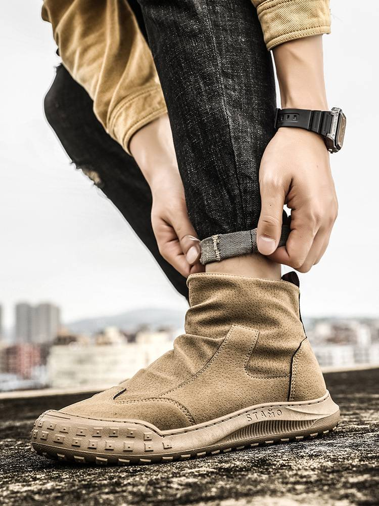 Korkeat kengät, työvaatteet, miesten kengät, syksyn 2024 trendikengät, Martin-saappaat, työvaatteet, persoonalliset nahkasaappaat_voghion.com