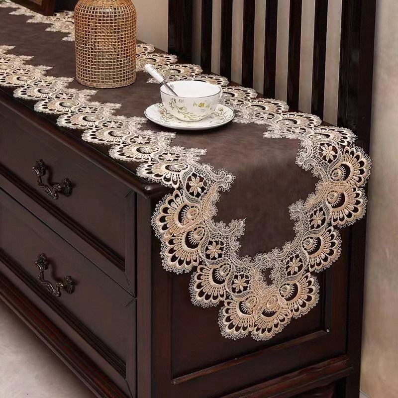 Vente en gros de nouveaux drapeaux de table de style européen, nappe en dentelle de luxe légère imperméable, résistante à l'huile et sans lavage, housse anti-poussière pour meuble TV à longue bande_voghion.com
