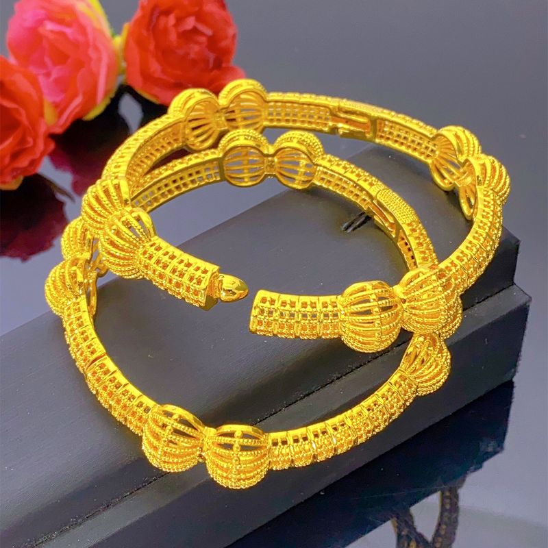 Vieam Sand Ancient Method Hollow Wedding Dubai Middle East Gold Plated Buckle Bracelet Cross-border Jewelry Wholesale_voghion.com