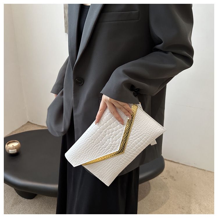 Handbag For Women Envelope Bag Crocodile Print Envelope Bag Personality Fashion Casual Temperament Color Contrast Banquet Bag_voghion.com