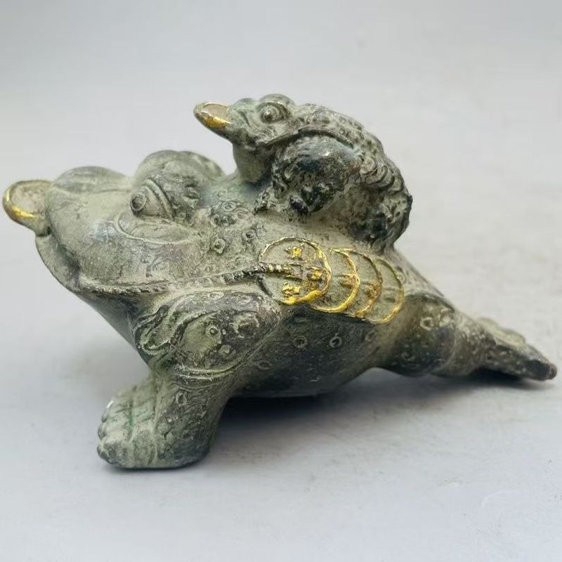 Antike Kupferwaren, alte Kupferwaren, Kupferwaren im Antikstil, Kupferkröte, dekoratives Element, das Glück und Wohlstand anzieht_voghion.com